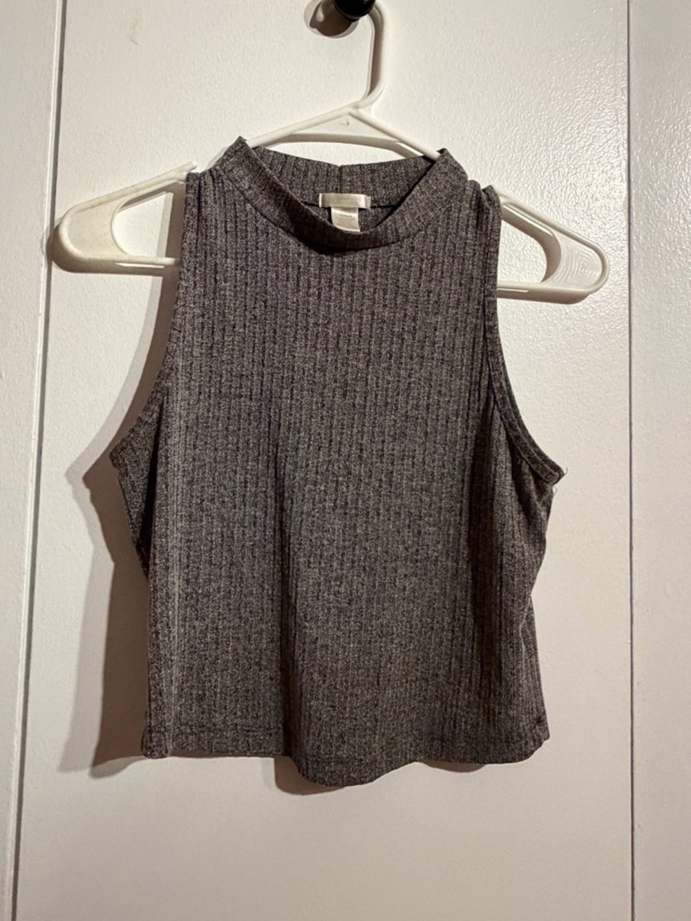 Bozzolo Ribbed Mock Neck Sleeveless Crop Top - Gray